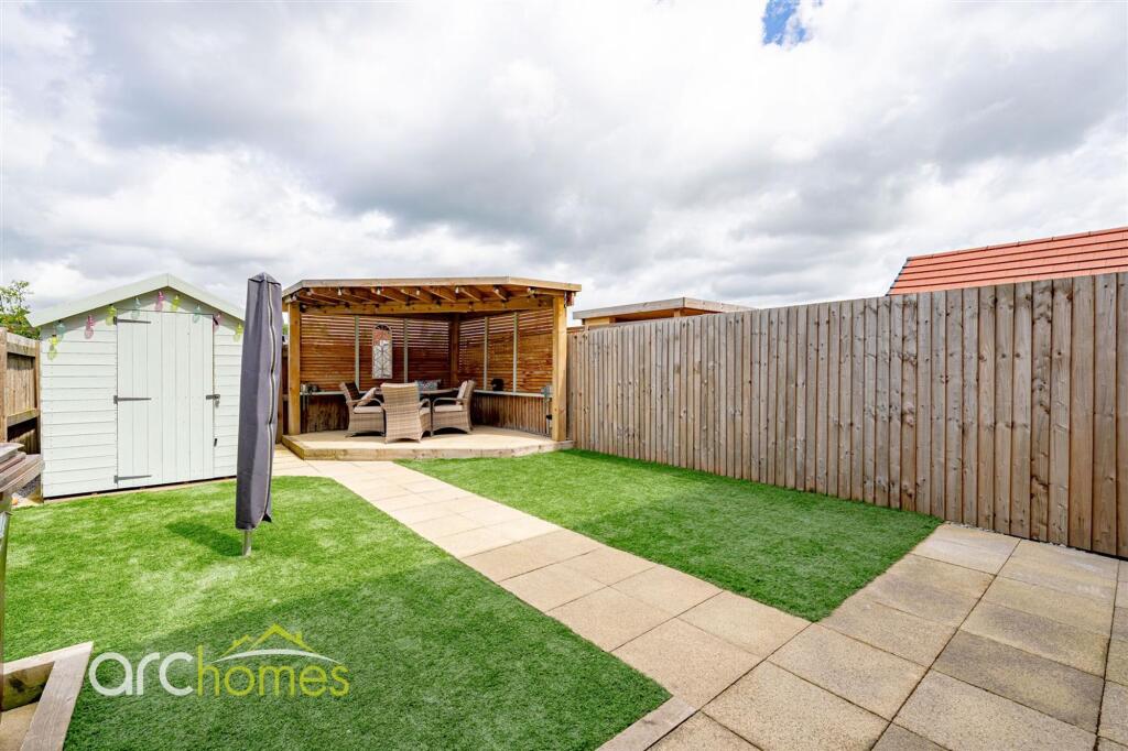House in Wigan, Howe Bridge - View 4