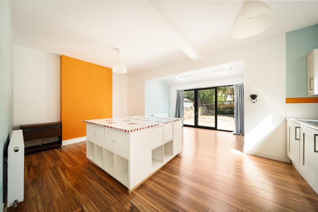 House in Weston-super-Mare, North Somerset - View 3