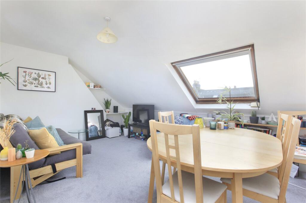 Main image of property: Tantallon Road, 
Balham, SW12