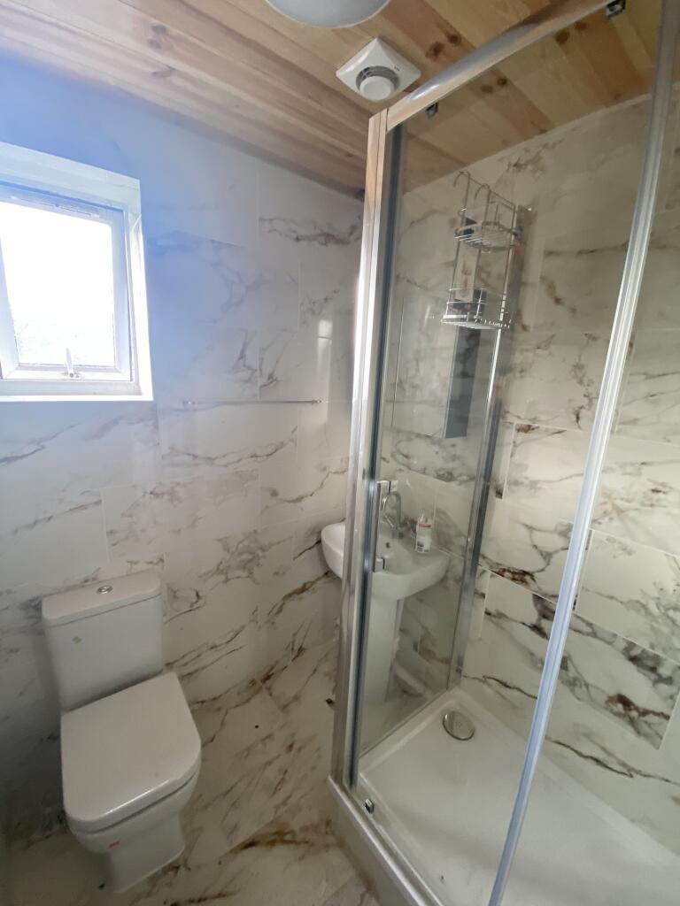 1 bedroom flat share for rent