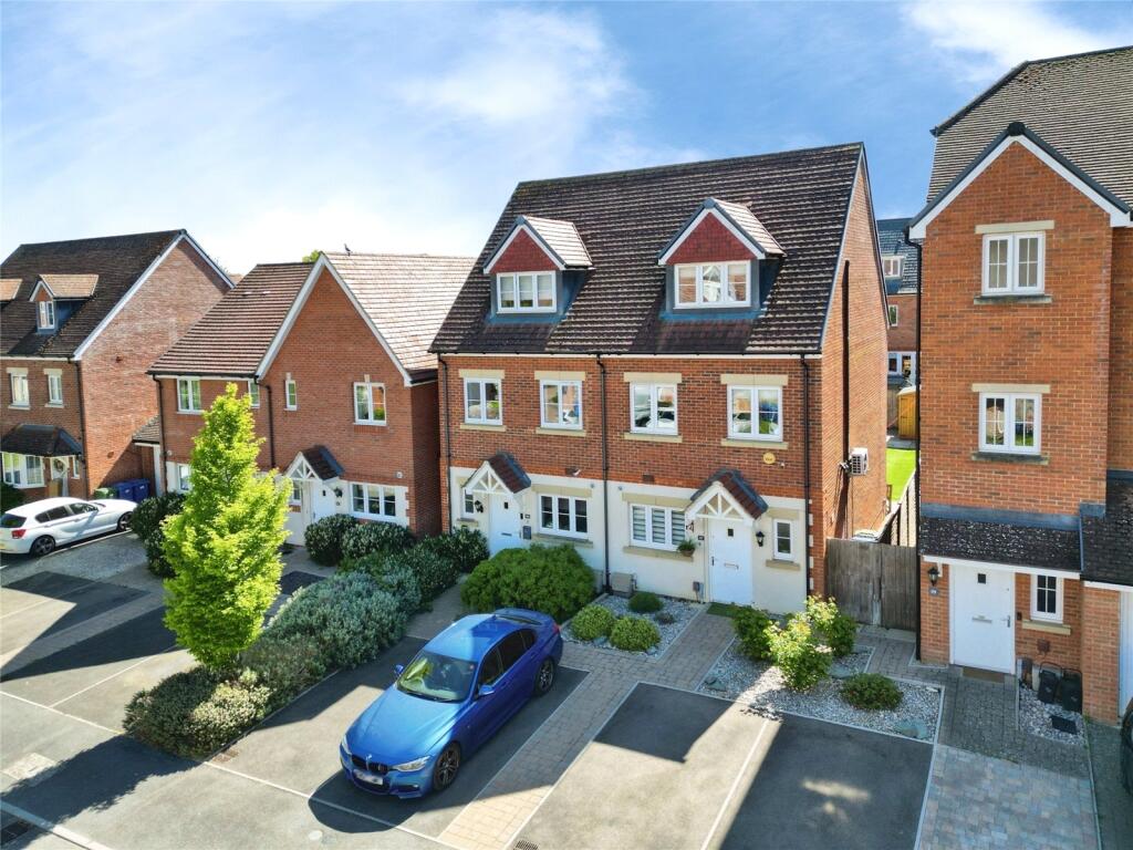 Main image of property: Barn Owl Drive, Bracknell, Berkshire, RG12