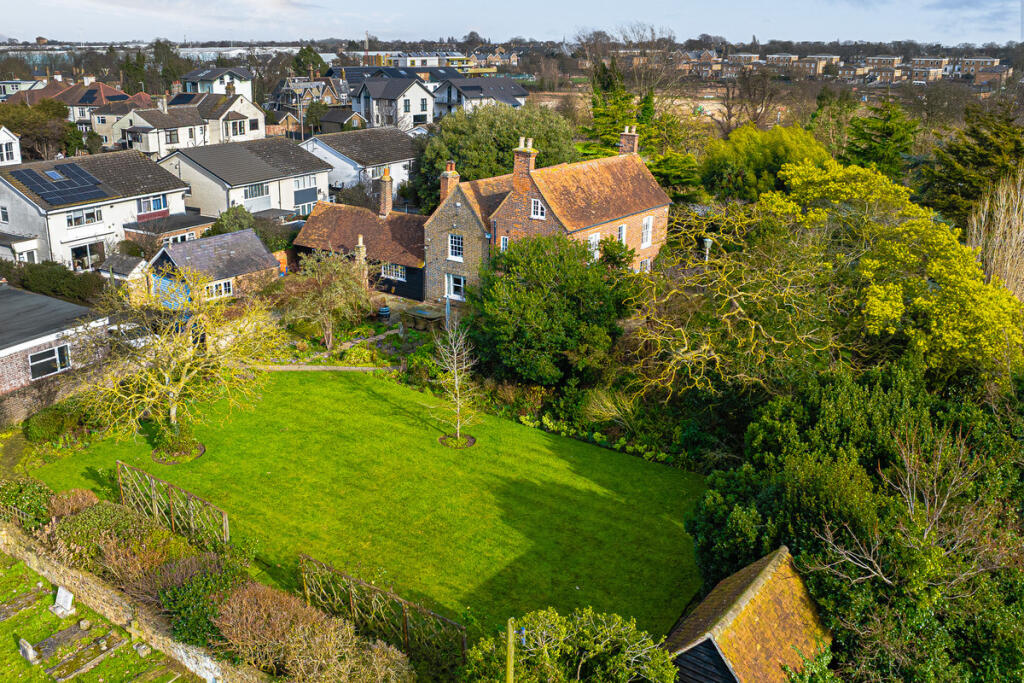 Main image of property: Ness Road, Southend-on-sea, SS3