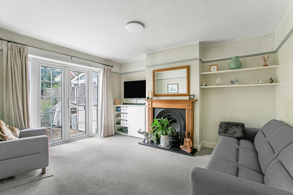 House in Guildford, Surrey - View 2