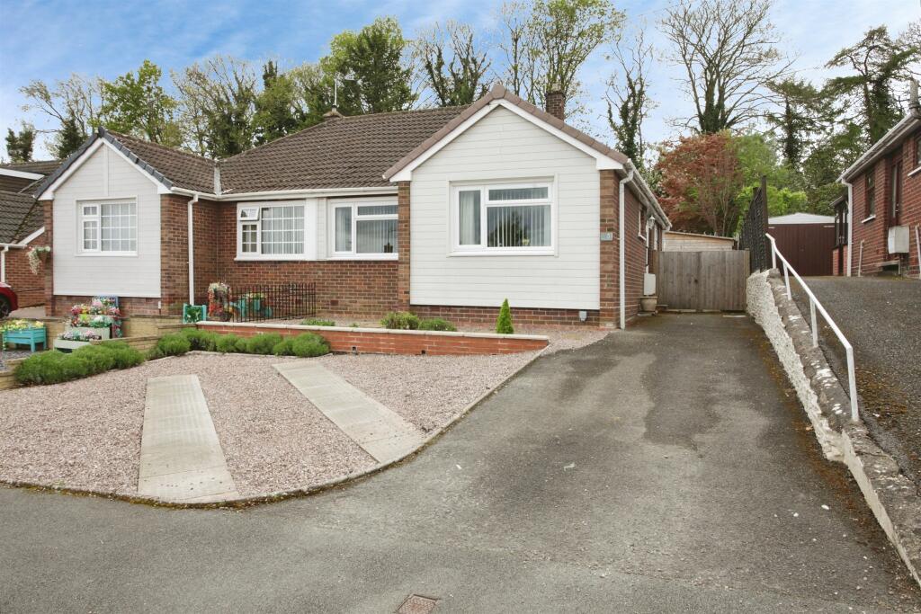 Main image of property: Collingwood Avenue, Bilton, Rugby