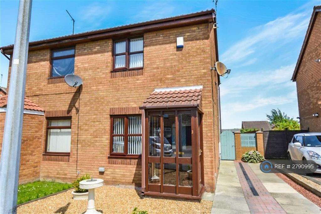 Main image of property: Fossdale Close, Hull, HU8