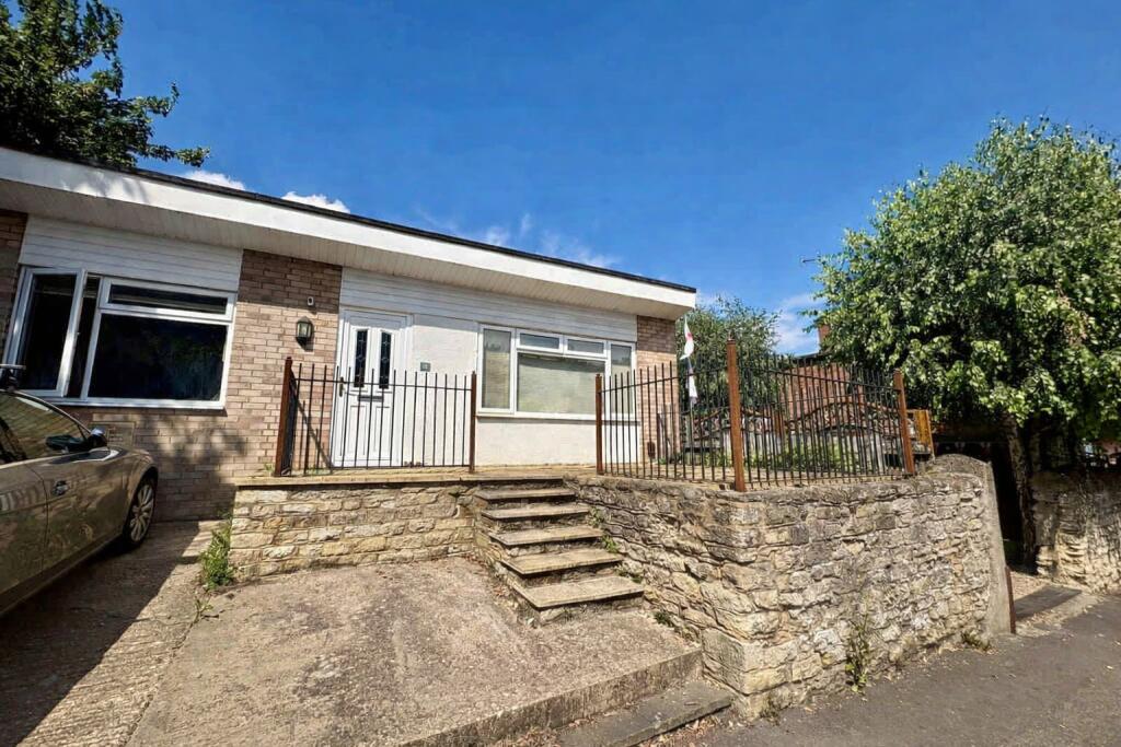 Main image of property: Marshall's Road, Raunds, NN9