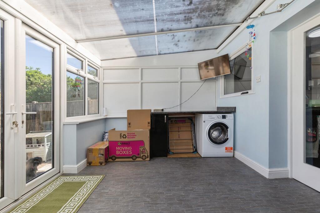 Ilminster Avenue, Bristol, BS4 - More