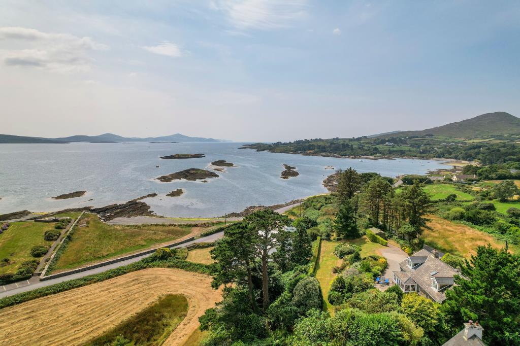 Main image of property: Whispering Pines, Reenacappul, Ahakista, Durrus, Co Cork, P75 NH21