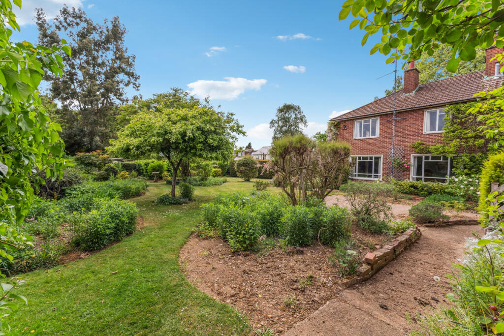 House in South Oxfordshire, Sonning Common - View 3