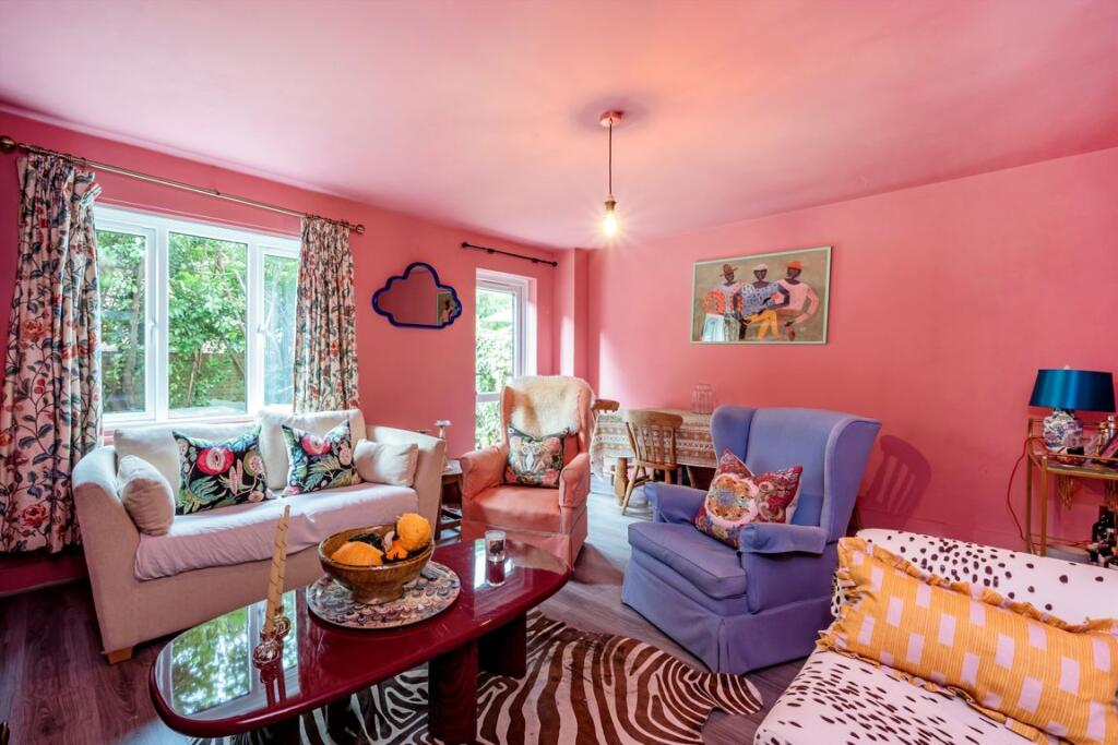 Apartment in London - View 3