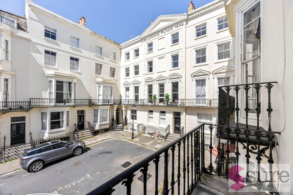 Apartment in Brighton - View 3