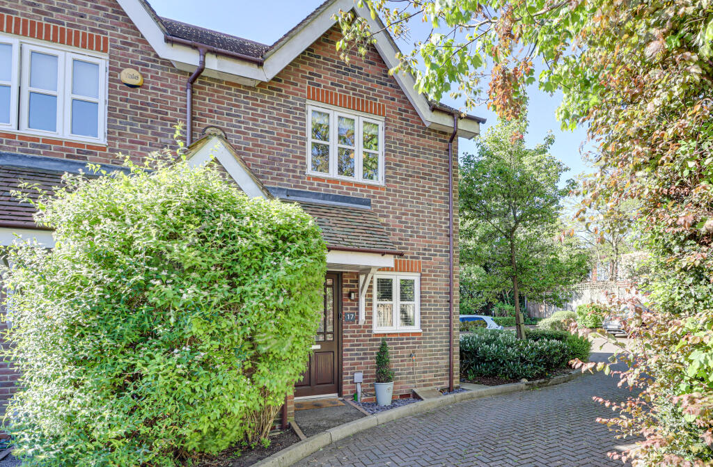 Main image of property: Elm Lawns Close, Avenue Road, St. Albans, AL1