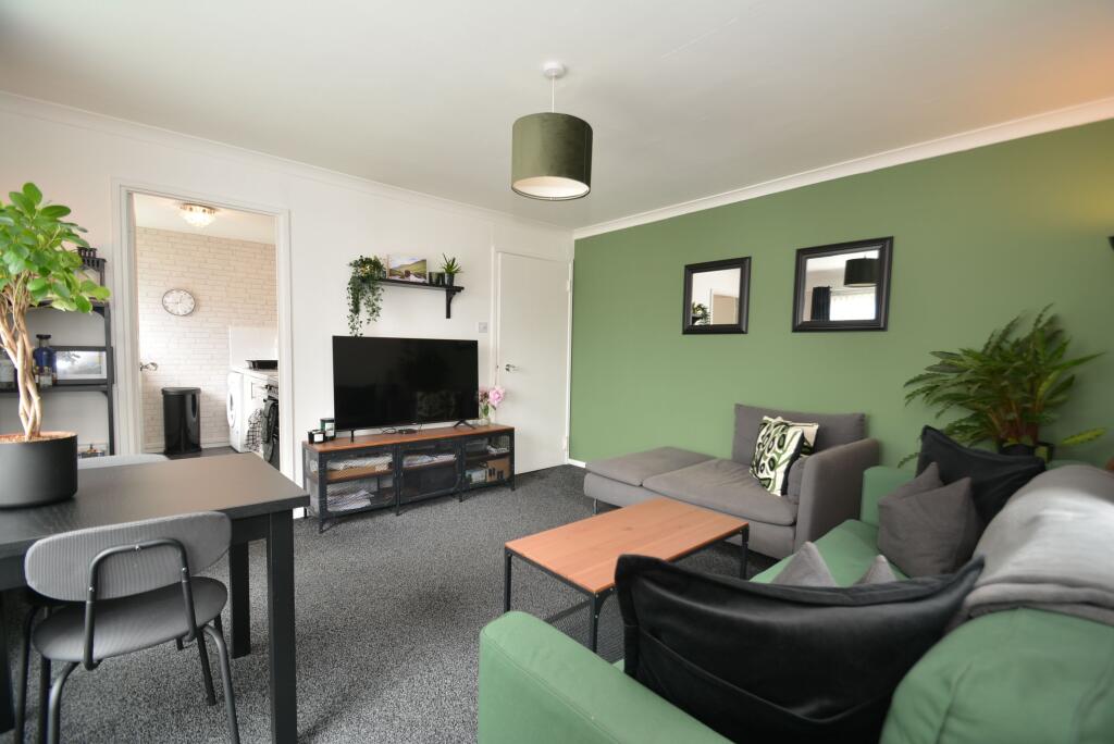 1/2, 10 Glaive Road, Glasgow, G13 2HX photo 4