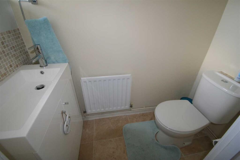 House in Basingstoke and Deane, Viables - View 5