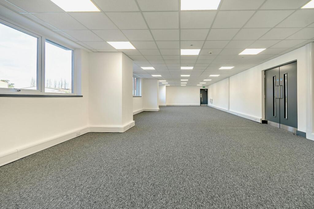 8668603interior16800.jpg