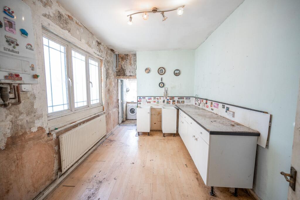 House in Stoke-on-Trent - More