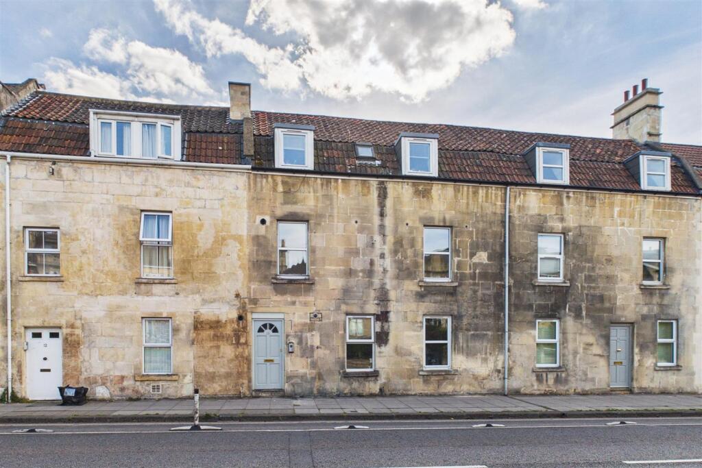 Apartment in Bath - View 2