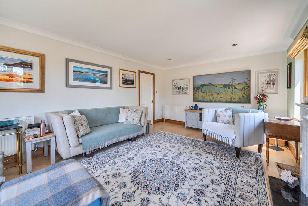 House in Helmdon, West Northamptonshire - View 5