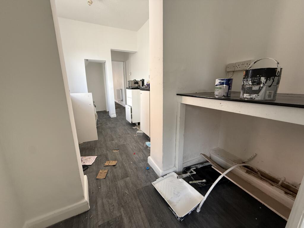 31 Leicester Road, Dinnington, Sheffield, South Yorkshire S25 2PX photo 4