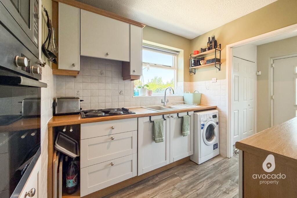 House in Arborfield - More