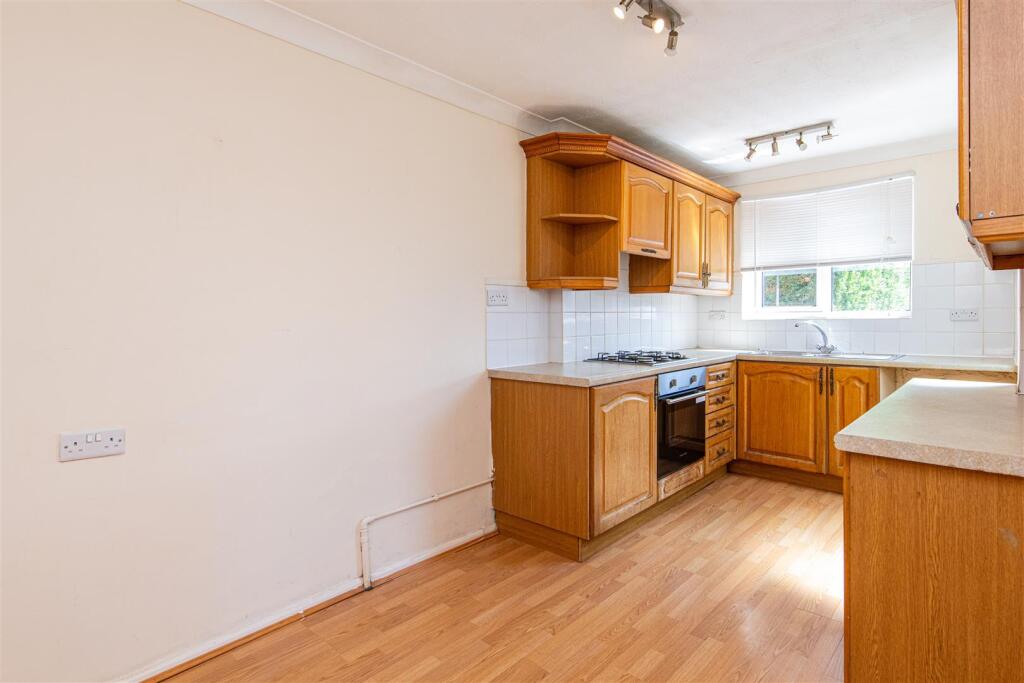 House in Higham Ferrers, North Northamptonshire - View 3