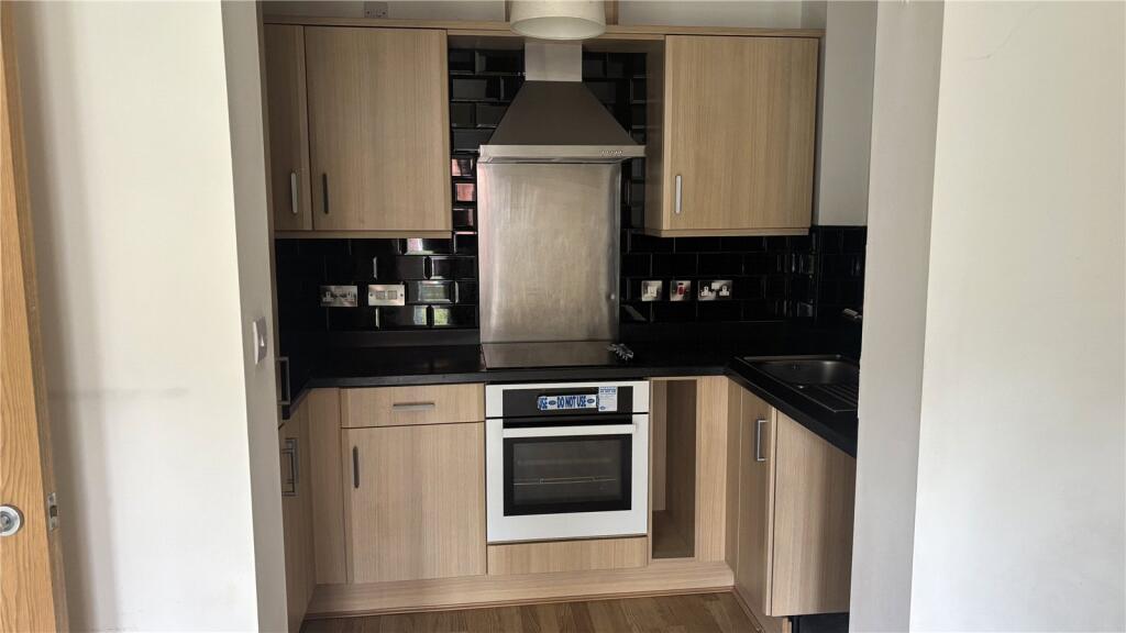 Apartment in Westhoughton, Wingates - View 2