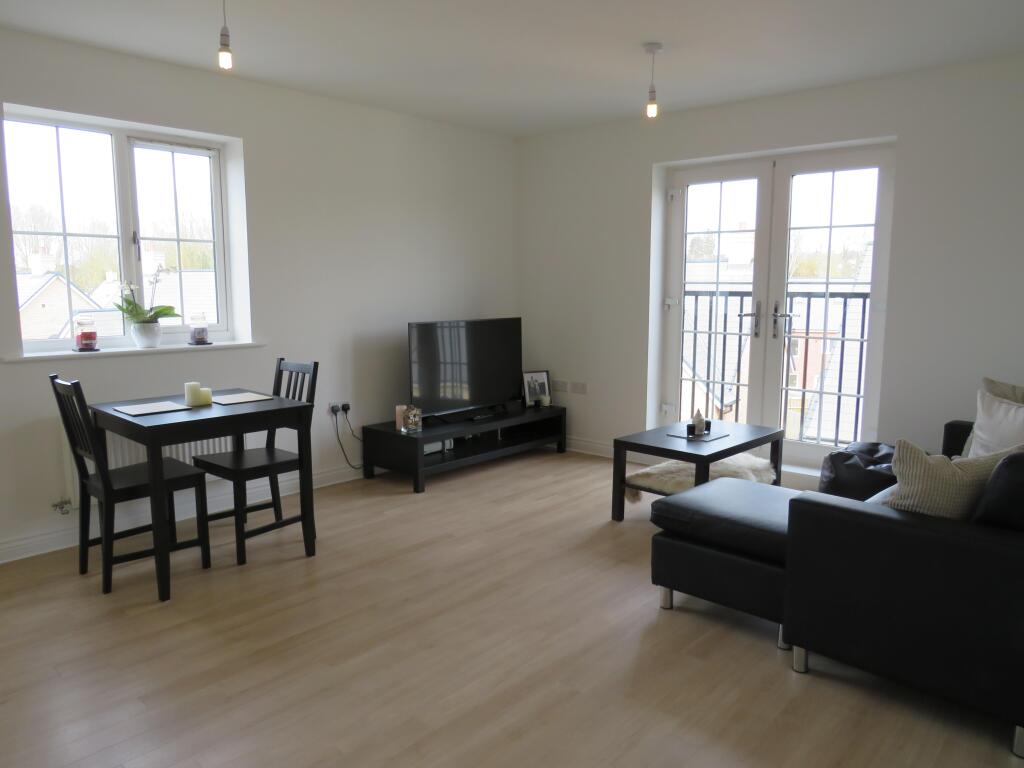 Main image of property: Tenor Close, Buckingham, MK18