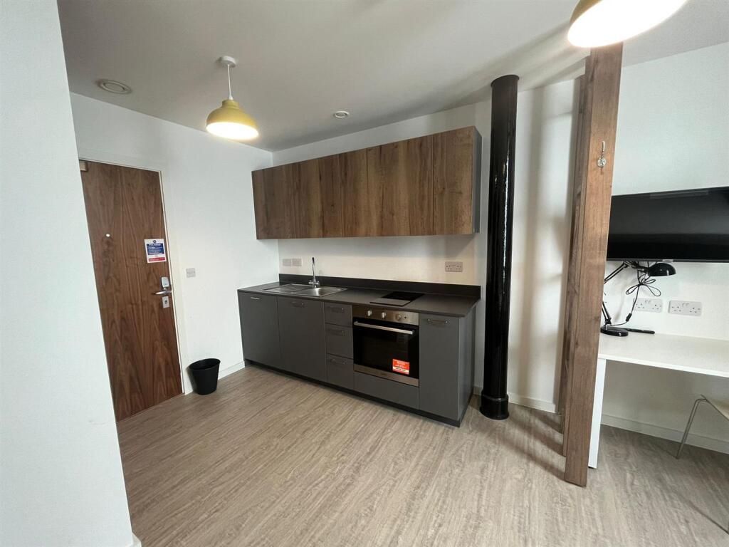 Main image of property: Silk Mill