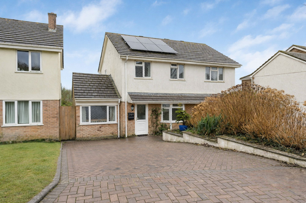 Main image of property: Bosvean Road, Shortlanesend, TR4
