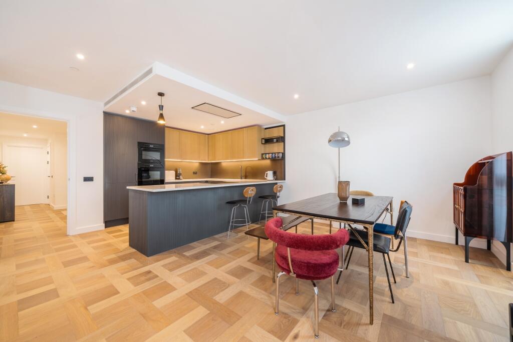 Main image of property: Merino Gardens, Wapping, E1W