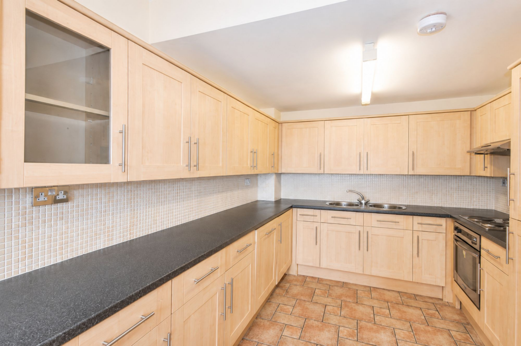 Apartment in Newcastle upon Tyne - View 2