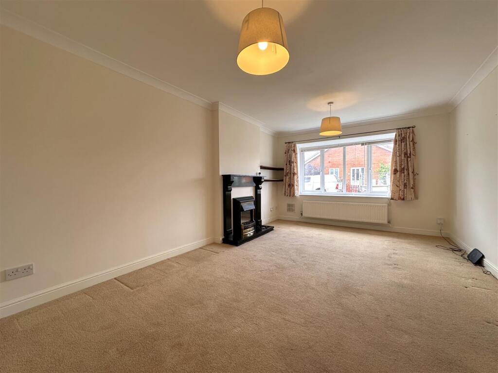 Clayton Close, Newark - View 4