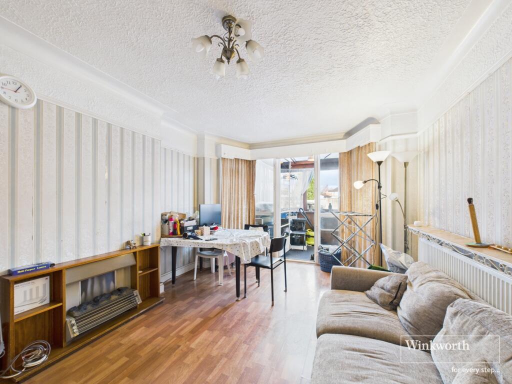 House in London - View 2