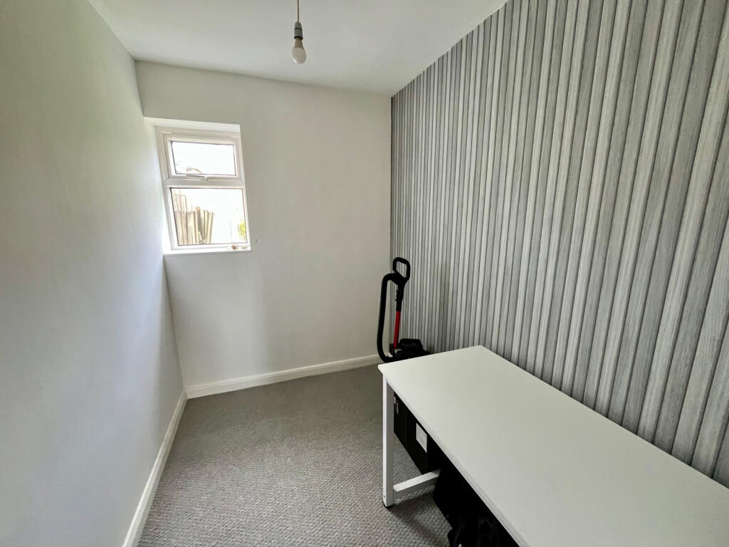 House in Hull, Kingston upon Hull - View 4