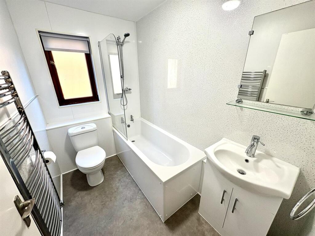 Apartment in Portsmouth - View 4