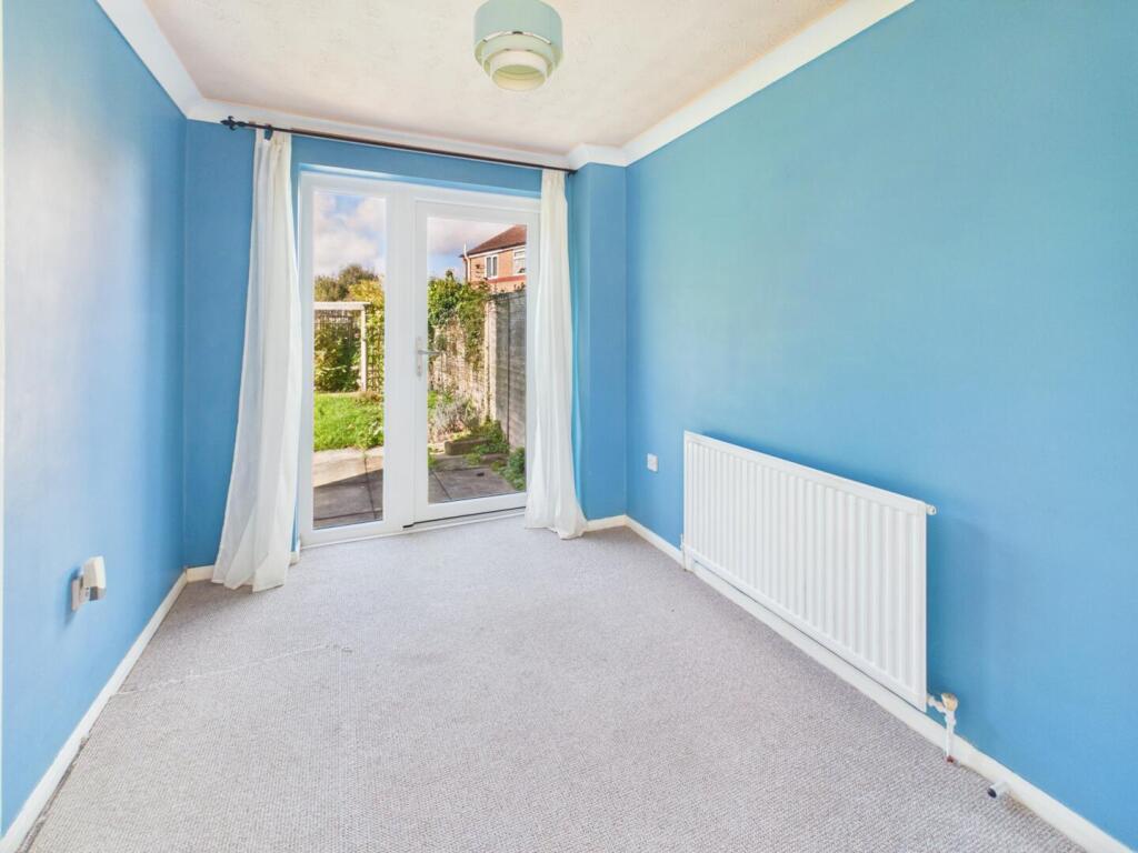 House in Lincoln - View 4