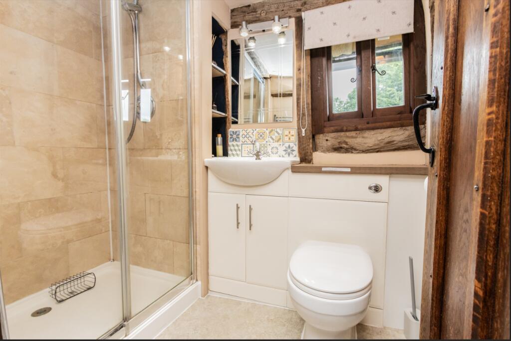 House in Tonbridge - More