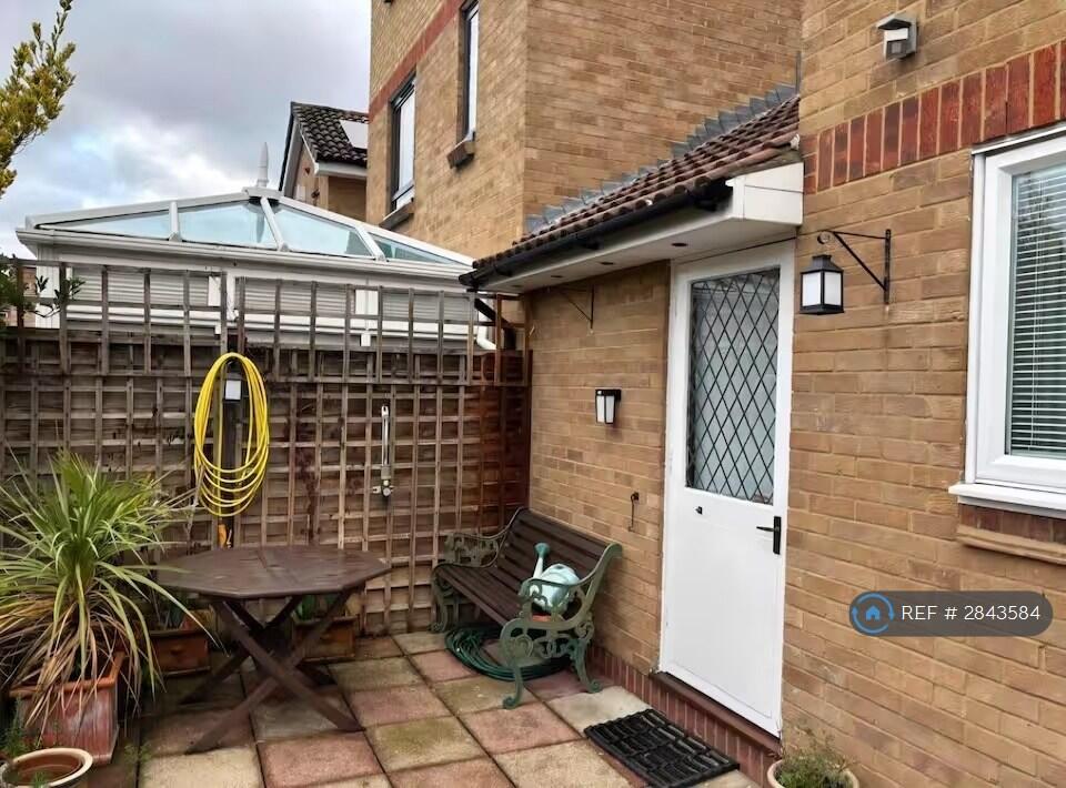 3 bedroom detached house for rent