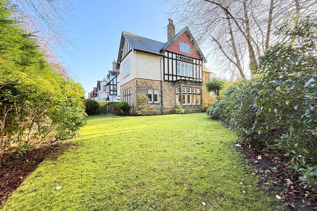 Main image of property: Langcliffe Avenue, Harrogate