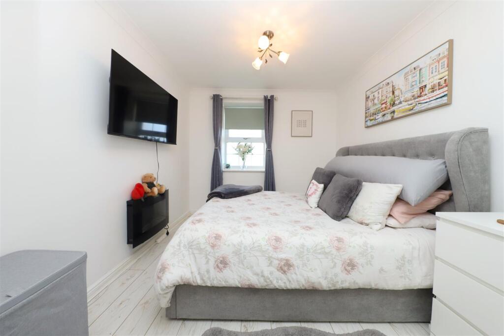Pembroke Road, Ruislip – pohled 4