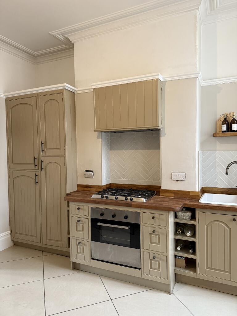 Apartment in Cardiff - View 5