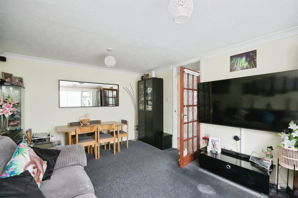 House in Eastbourne, East Sussex - More