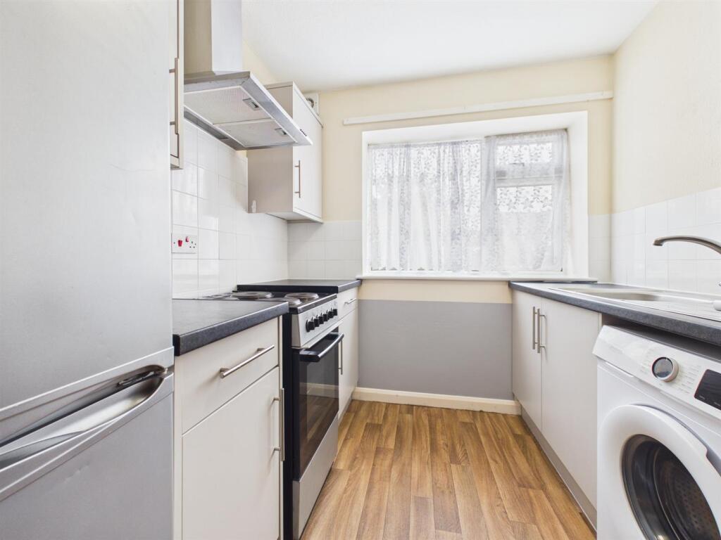 Apartment in Birmingham, Acocks Green - View 4