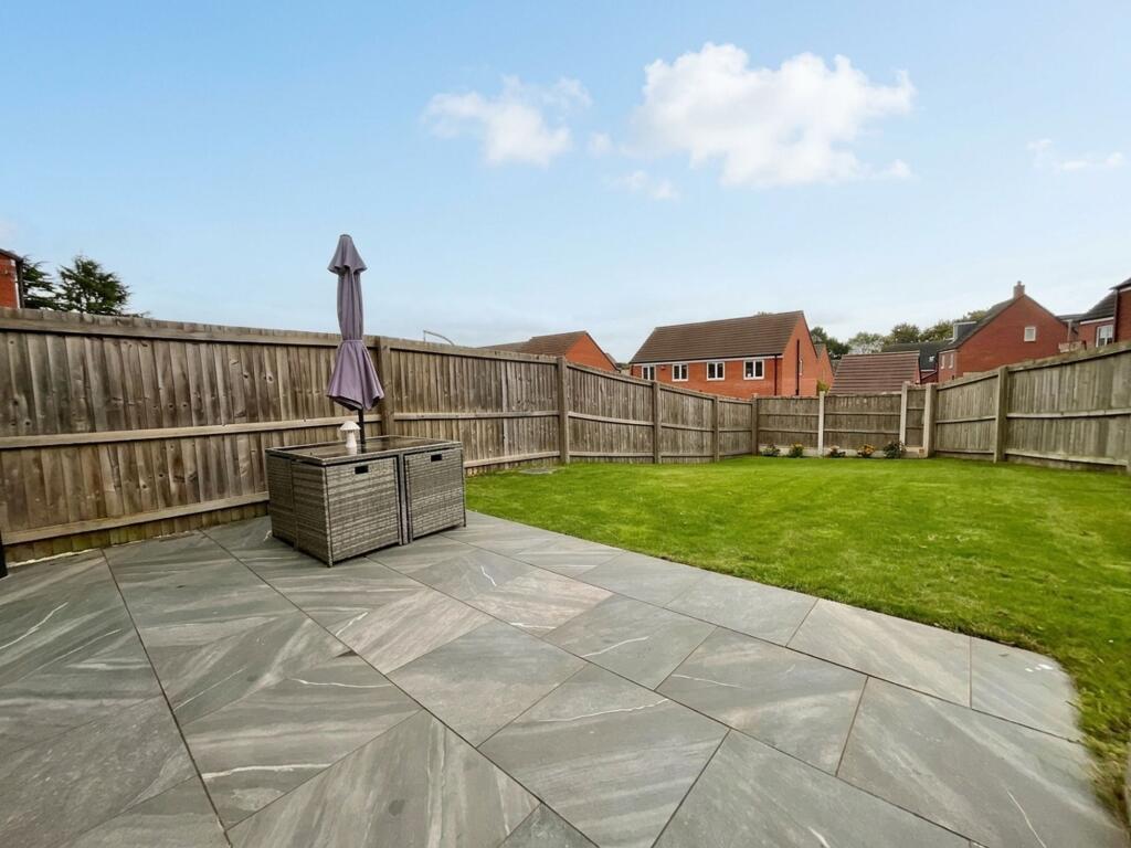 House in Stafford, Stone - View 4