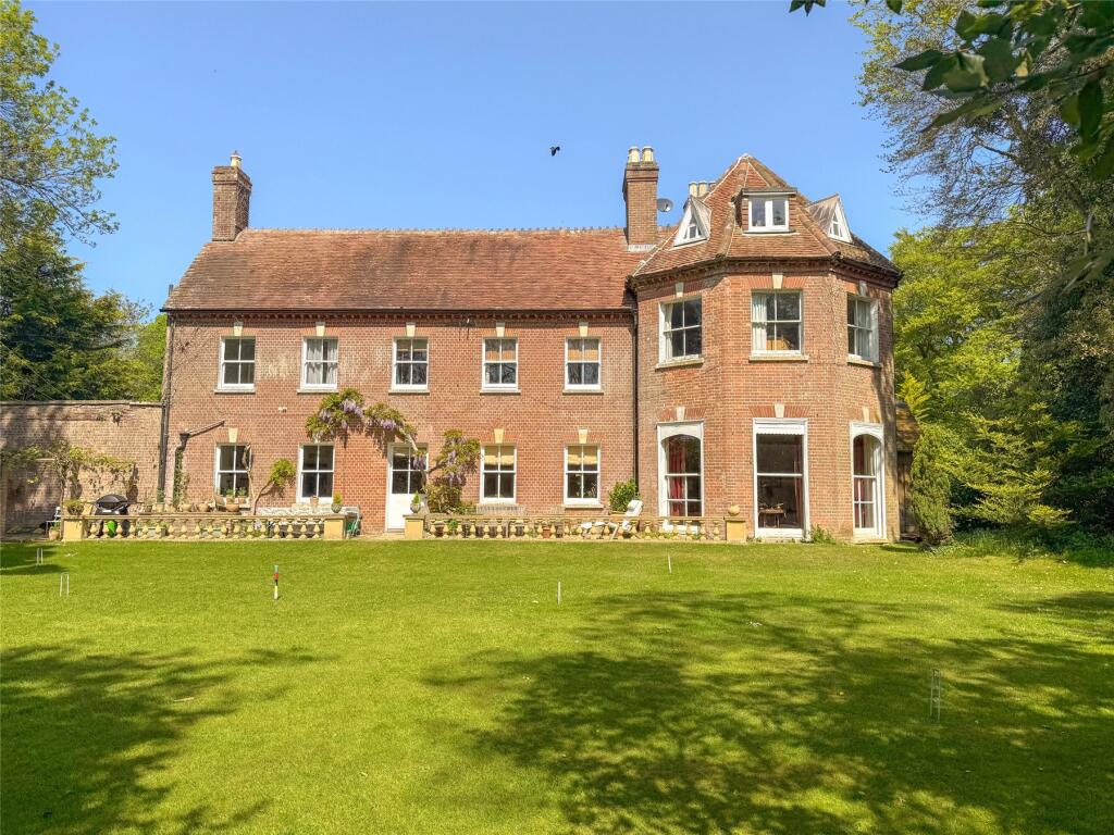 Main image of property: Sopley, Christchurch, BH23