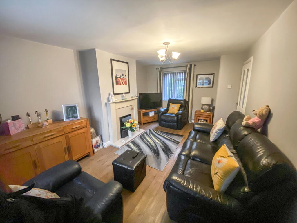House in South Kesteven, Great Gonerby - View 4