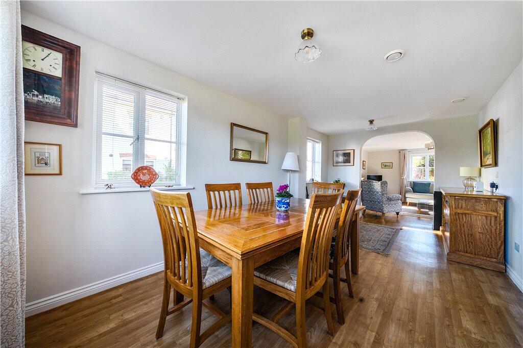 House in Romsey, Wisteria Gate - More