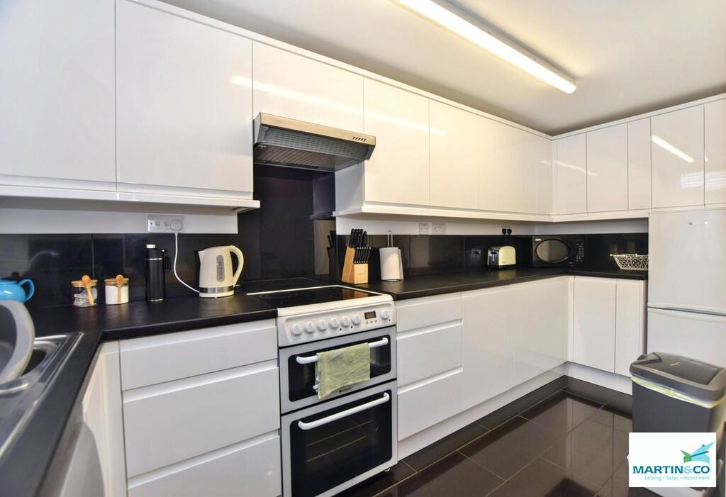 Apartment in Leicester - View 3