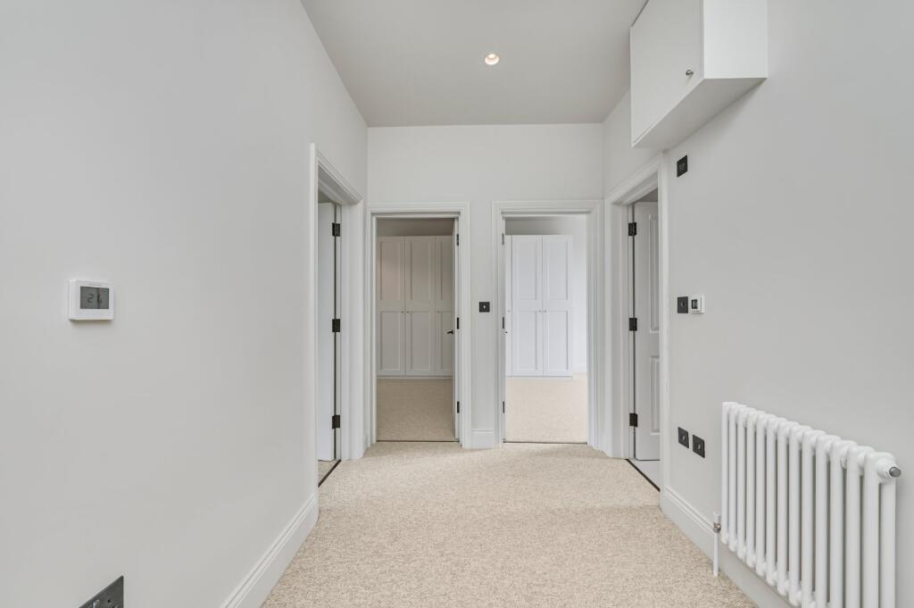 Apartment in London - View 3
