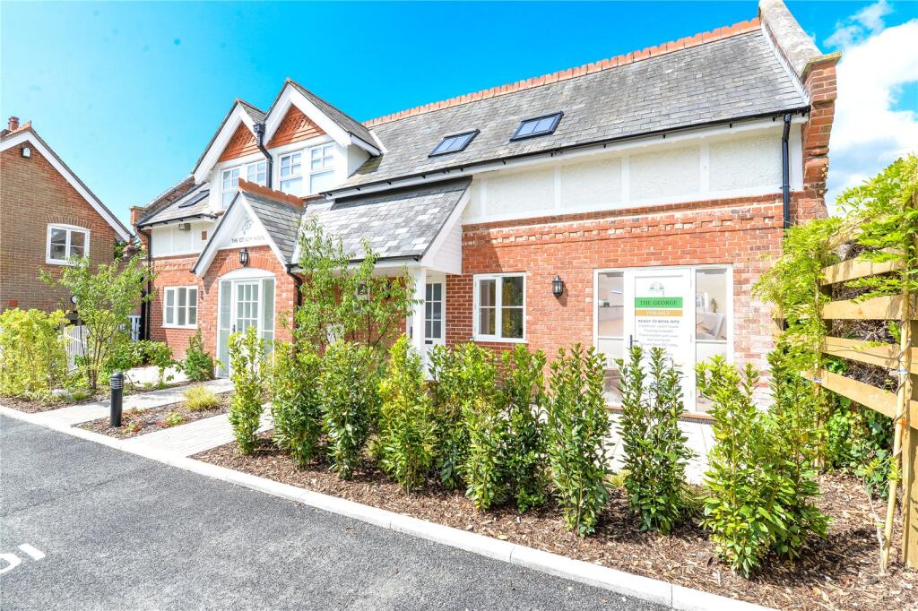 2-bed semi-detached on The George, Christchurch Road, New Milton, Hampshire, BH25, £299,950